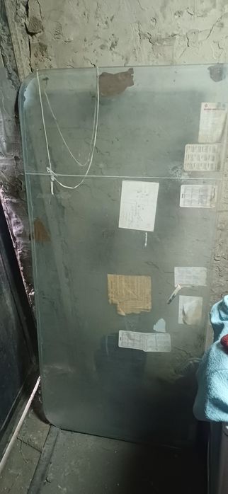 Отдам стёкла для строительства и окон