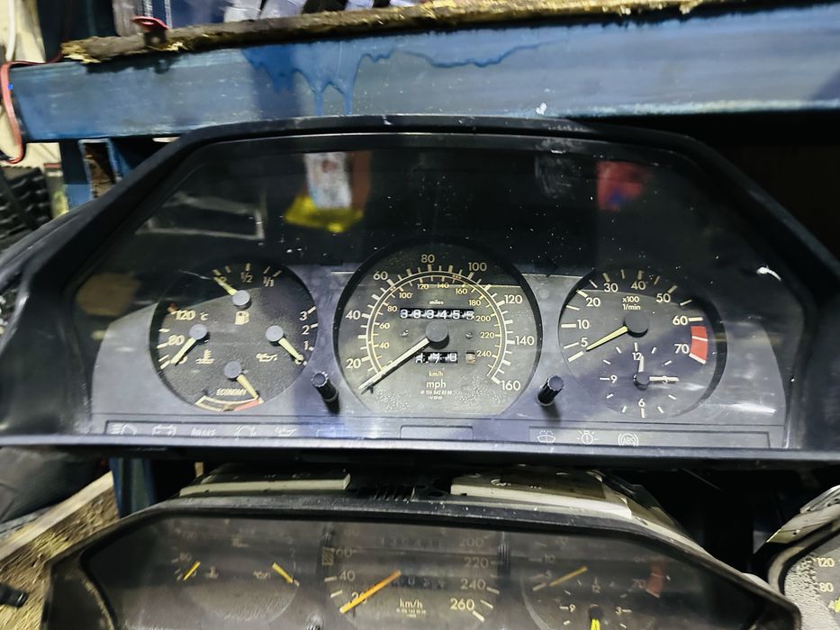 W124 панель прибор щиток прибор авторазбор бу запчасть мерс