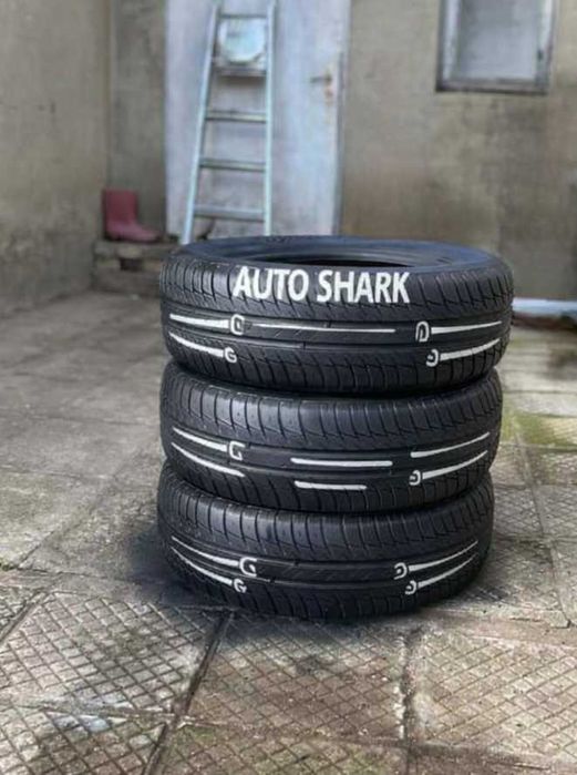 Уникални кошове за боклук или друго от гуми.