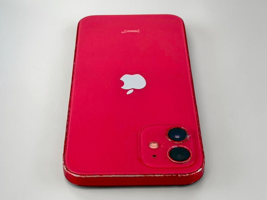 Apple iPhone 12 64GB Red Отличен