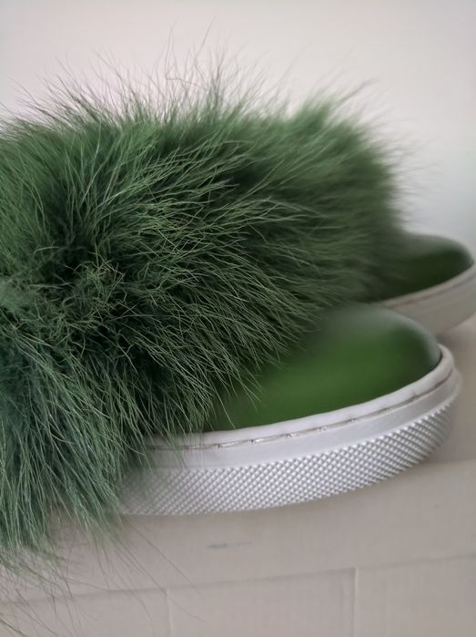 Кецове с естествен косъм в зелено