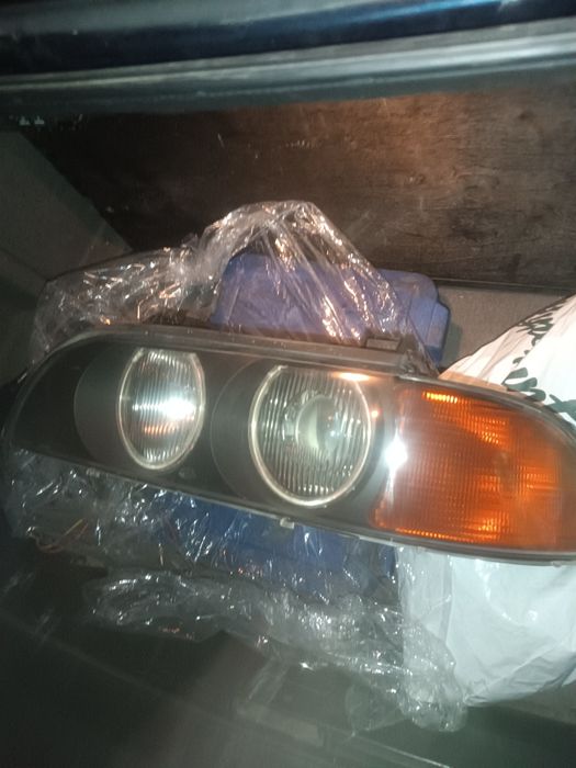 Фары е39 дорест,оригинал,