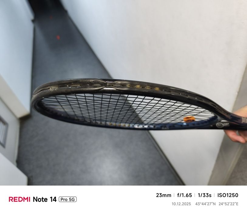 Vând rachetă Prince