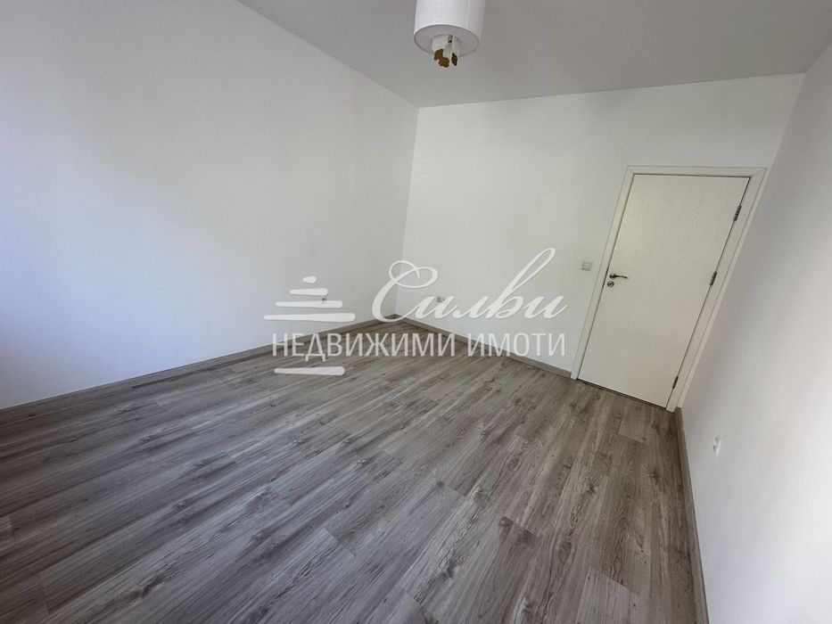 Продава се Тристаен апартамент в Шумен, Дивизионна болница - 93 кв.м за 1289 €/кв.м - Снимка #4