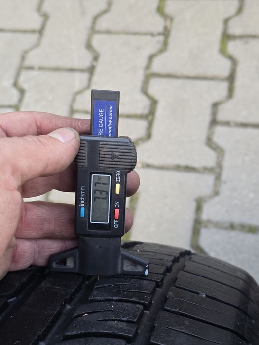 235 45 19 Pirelli