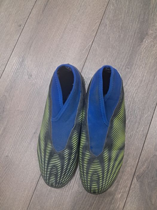 Adidas Nemesis сороконожки