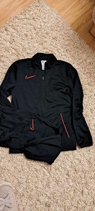 Екип Nike 158 ,черен