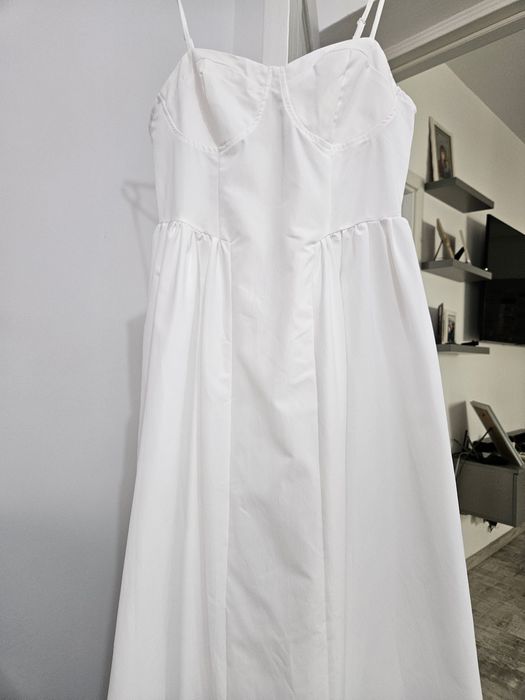 Rochie midi alba de vara