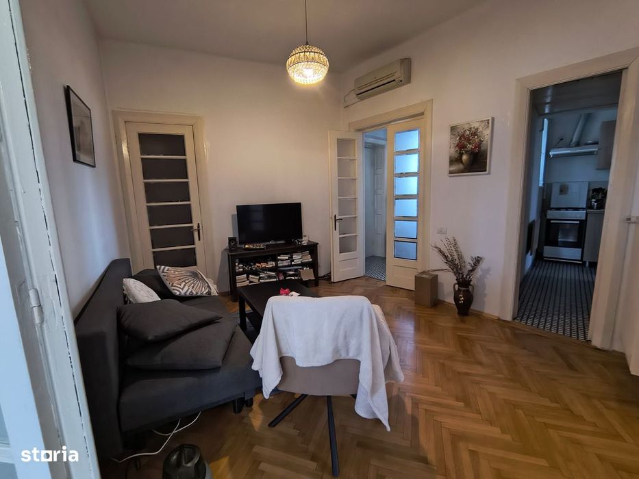 Peninsula 3 camere 84 mp pret 160.000 euro