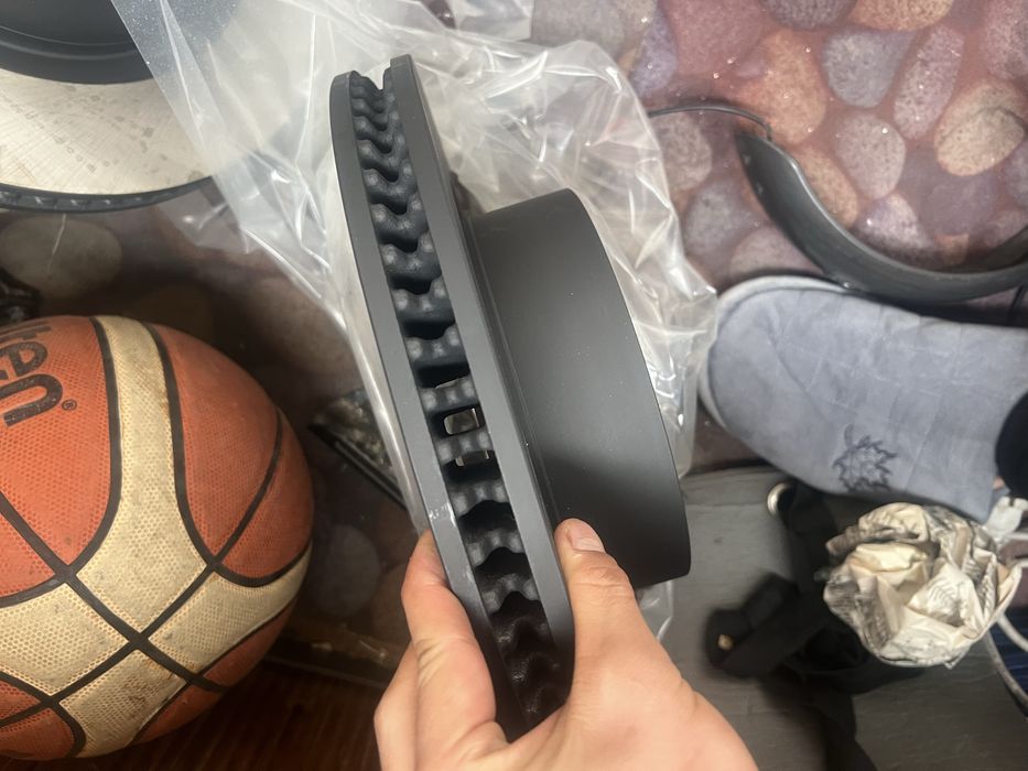 Тормозные диски Land Cruiser 200