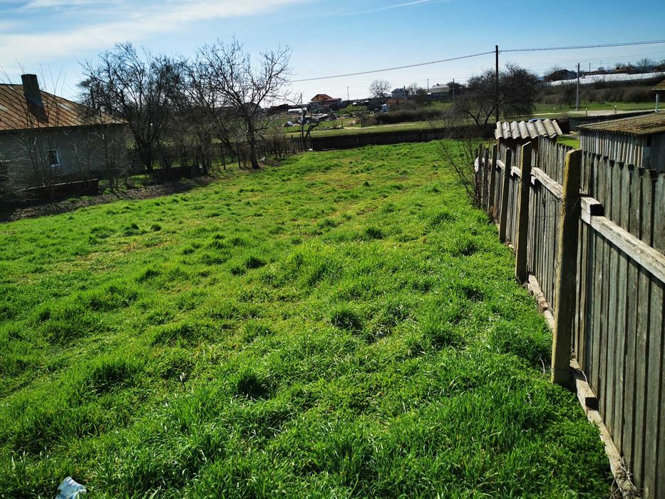 Casa batraneasca cu teren