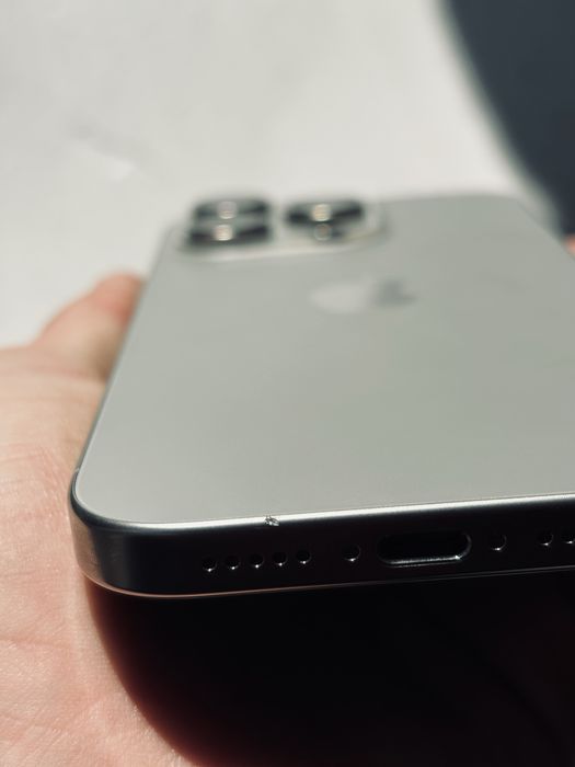 Продам iPhone 16 pro