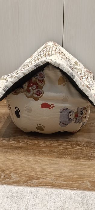 Продаётся домик для кошки или для маленькой собаки