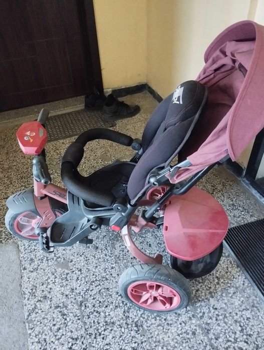 Триколка Lorelli Speedy - червена