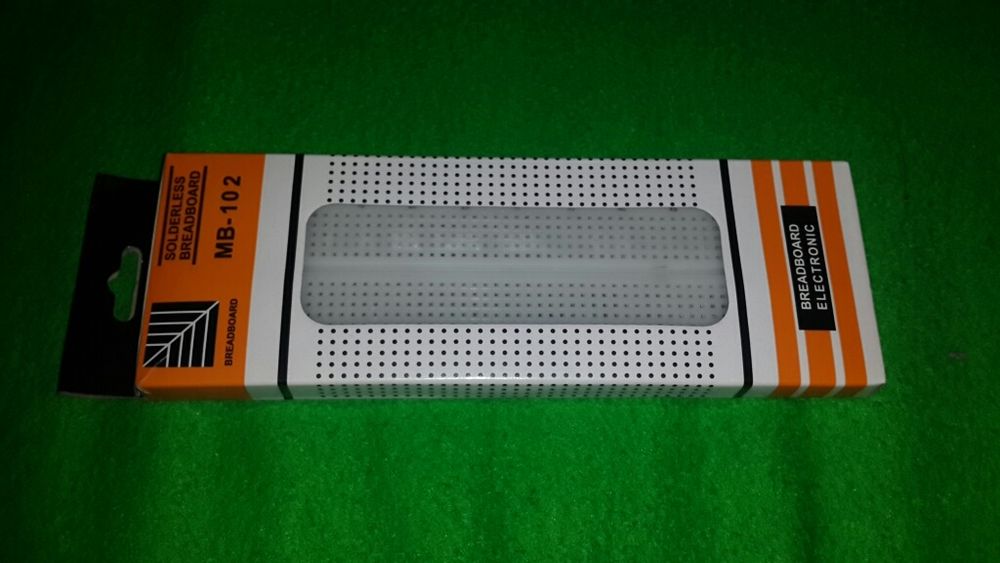 Breadboard универсална платка