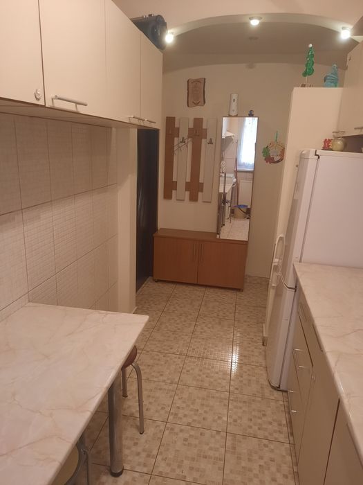 Închiriez apartament cu 3 camere Lugoj