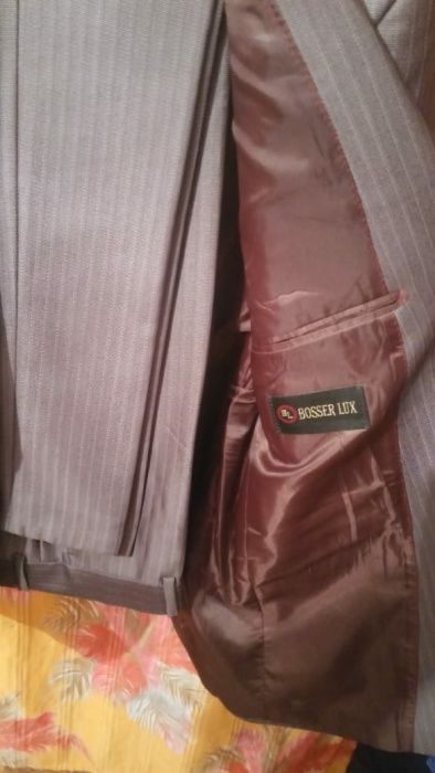 Продам костюм