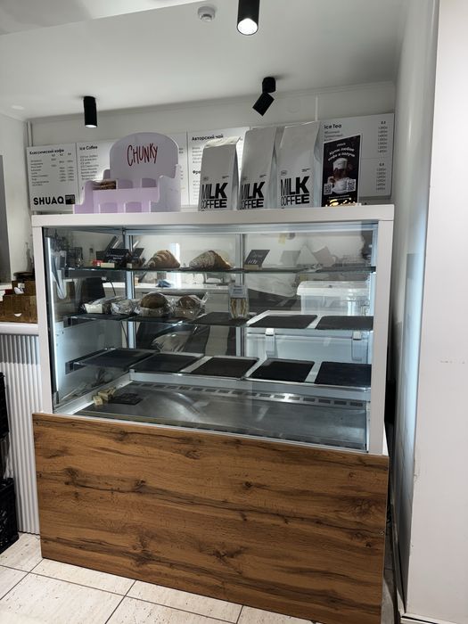 Витринный холодильник