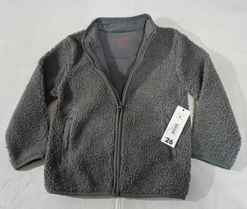 Новые фирменные кофточки для мальчиков