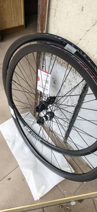 НОВИ DT Swiss А1800 Spline Center Lock 30 мм 28цола 12х100/12х142 Shimano HG