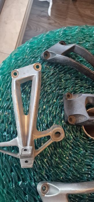 Scărițe pasager Yamaha FZ1 FZ8 scarita