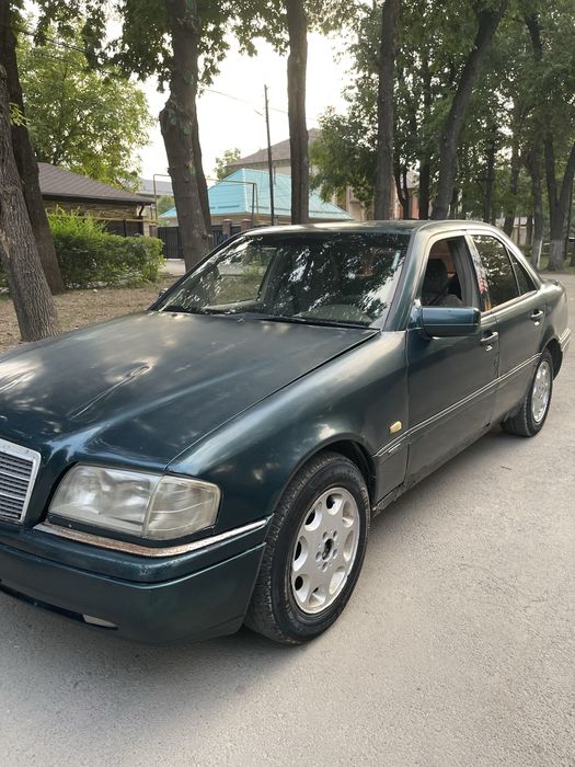 Продам mercedes c180