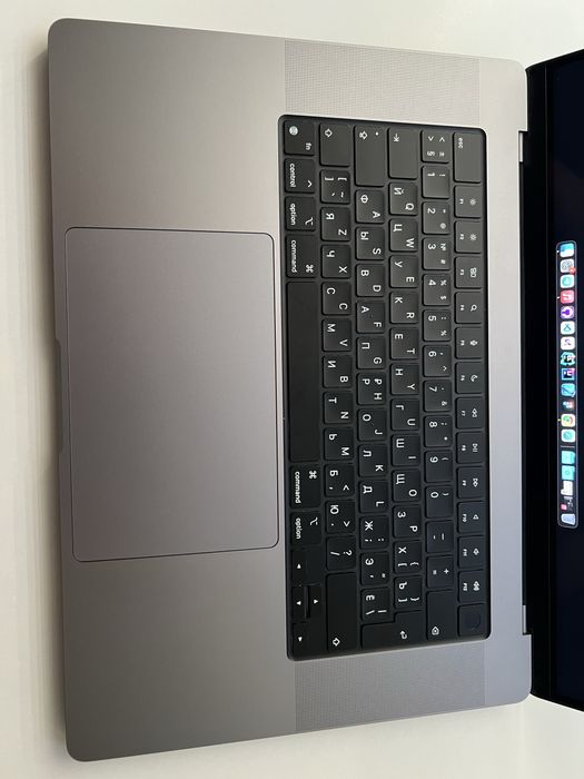 Macbook pro 16.2 m1 pro