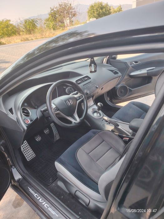 Хонда Сивик 1.4 83к върти но не пали.