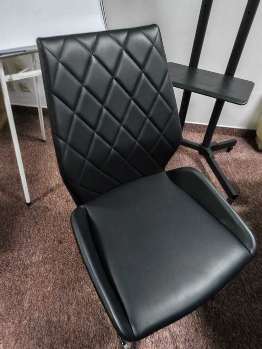 set masa de consiliu si 8 scaune