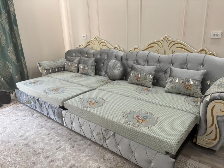 Авангард диван, обивка велюр,