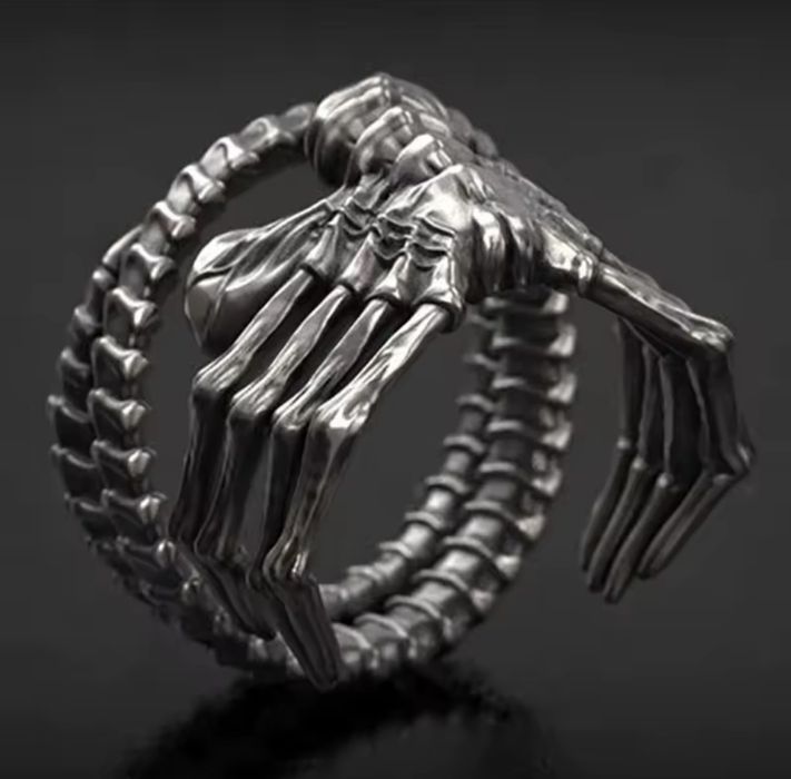 Inel bărbați stainless men hand skull premium