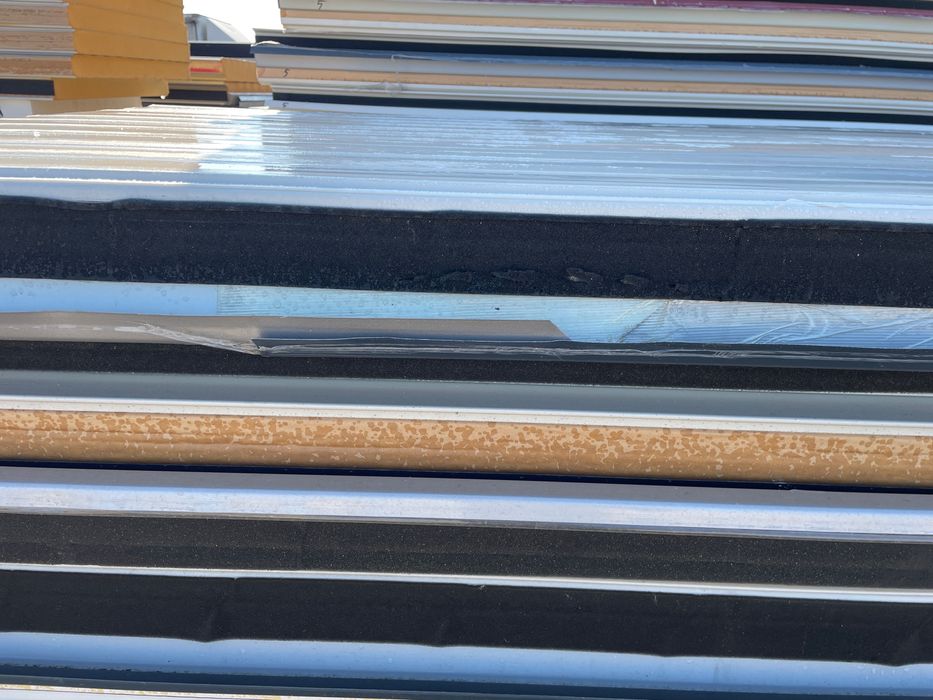 Oferta Acoperis Panou Sandwich 3,5 si 6,5m lungime, Depozit Aiud