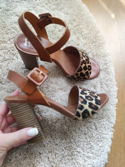 Bata, тигрови сандали с дебел ток, размер 37