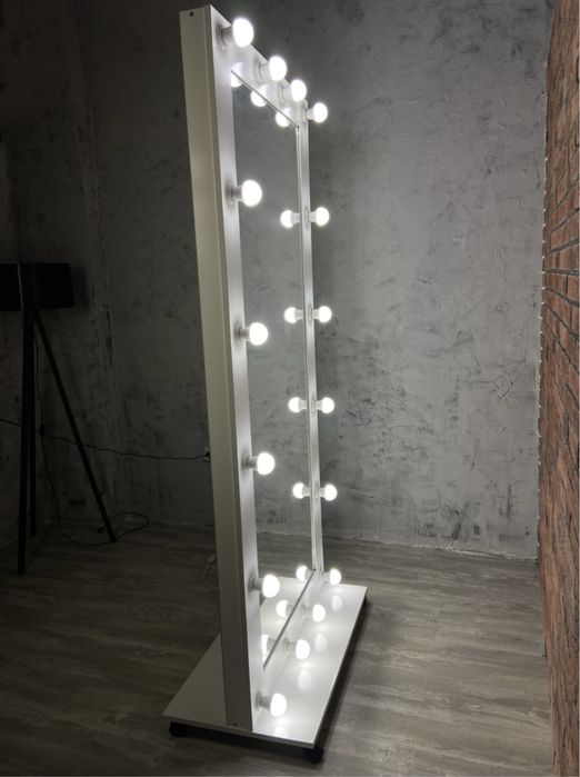 Зеркало с подсветкой