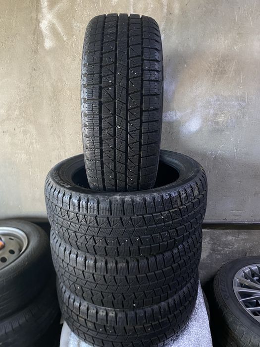 R17 зимние почти новые