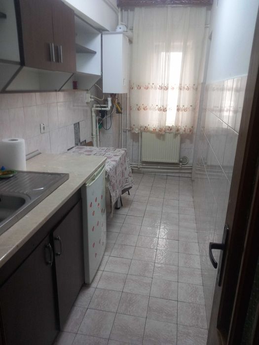 Inchiriez garsoniera