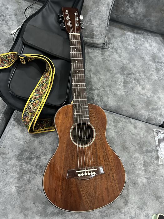 Гиталеле (тревл гитара) Lemai.