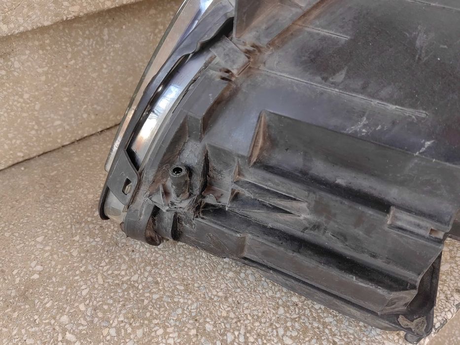 Фарове Mercedes W204 C-Classa Face Bi-Xenon / Фарове Мерцедес W204