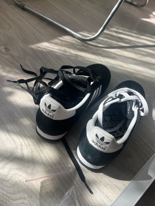 Adidași adidas dragon