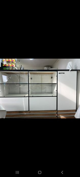 Витраж  шкаф для торговой  точки