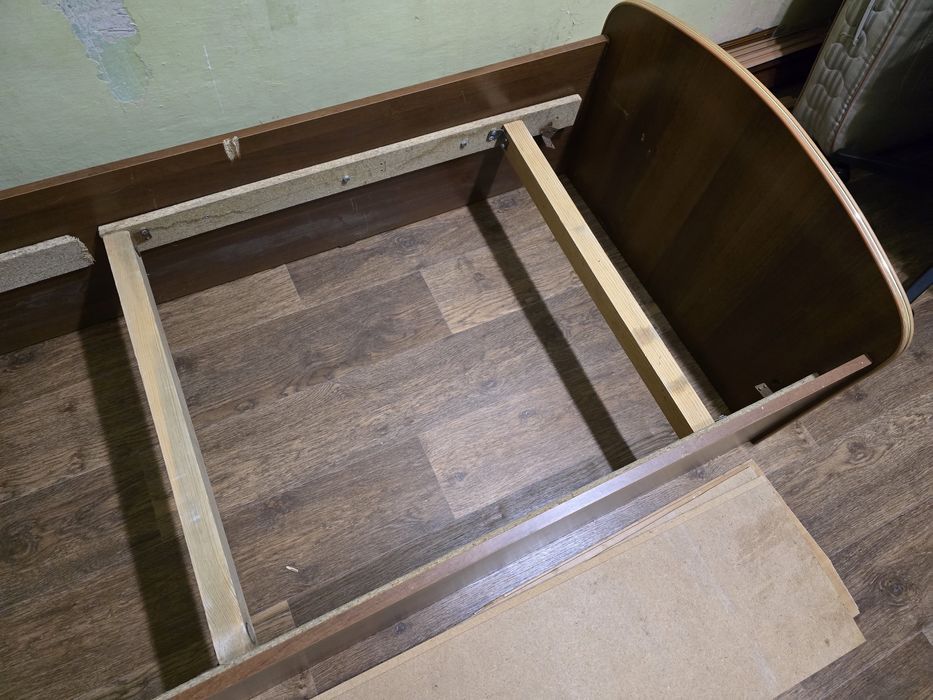 Кровать односпальная