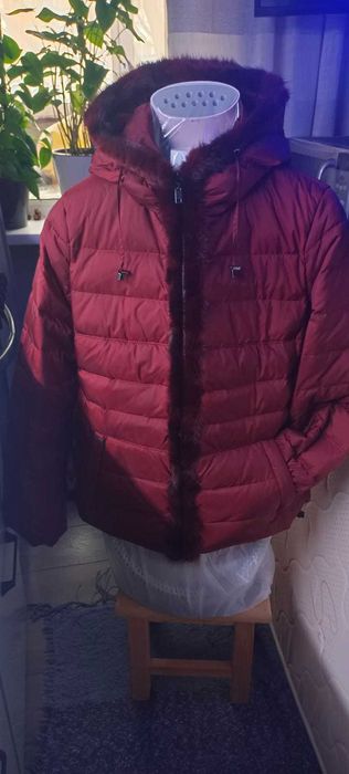 Куртка женская 48 размер
