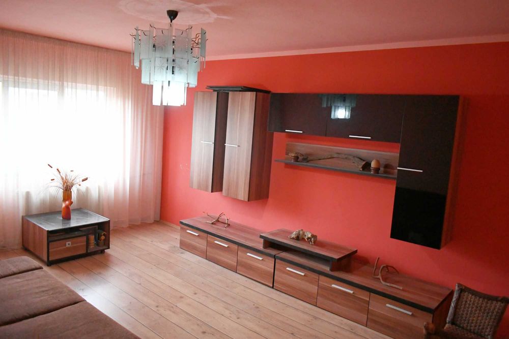 Apartament de vânzare cu 3 camere
