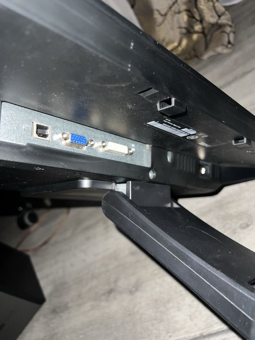 Monitor DELL 23 inch 60-75hz
