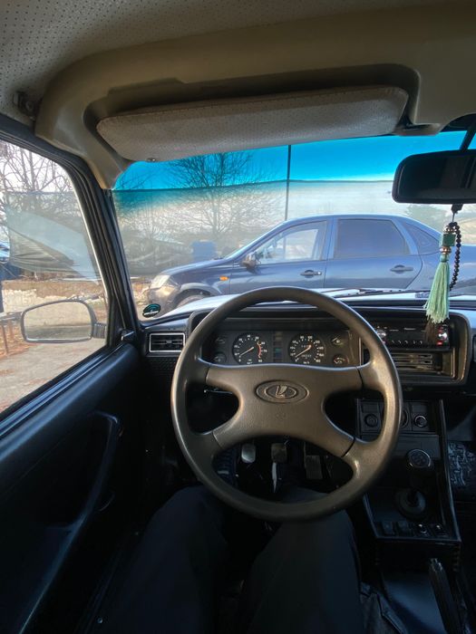 Srochna sotiladi Vaz 2107