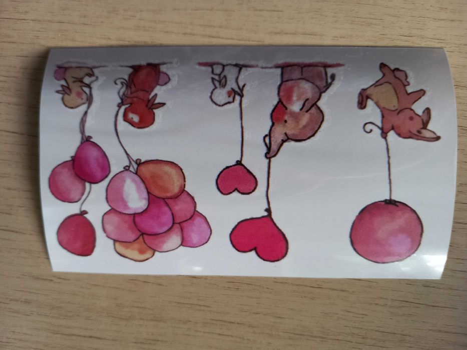 Мече луминисцентно за лепене на стена