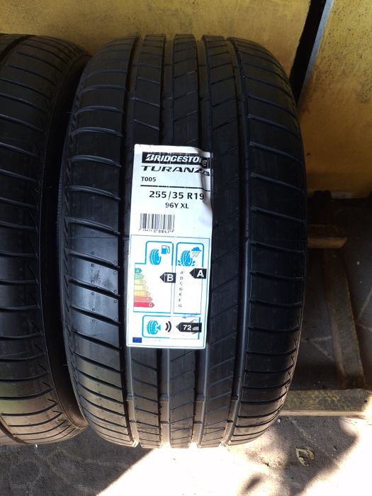 255 35 19 Bridgestone DOT 2021 vara NOI