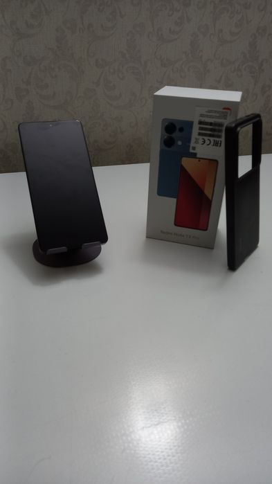 Телефон Xiaomi Redmi Note 13 pro