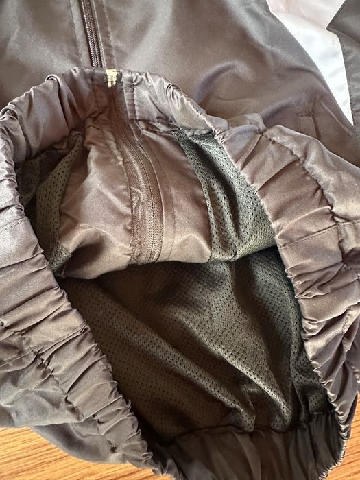 Мъжки,шушлеков,черен екип Nike с голямо лого на гърба