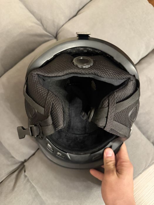 Горнолыжный шлем